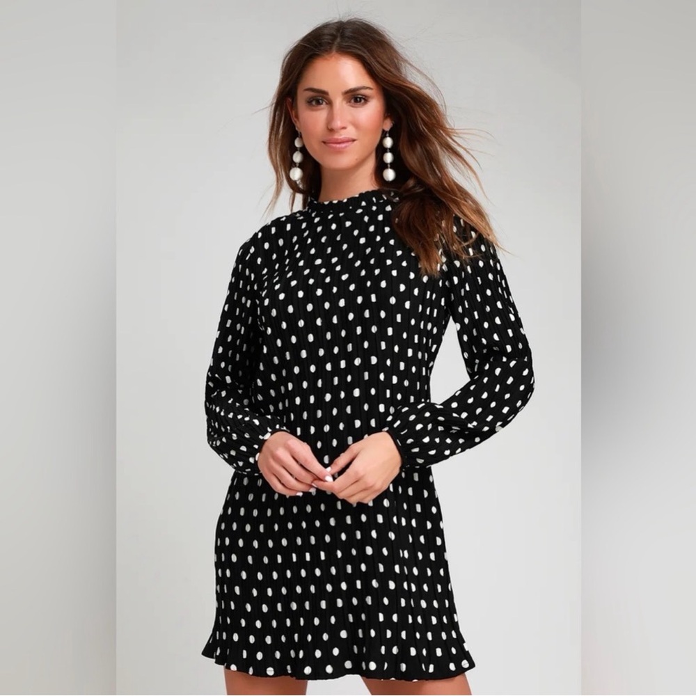 Lulu's Black and White Long Sleeve Dress